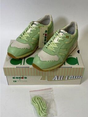 Diadora Diadora N9000 Ice Cream Lake Green Sneaker Size 9.5